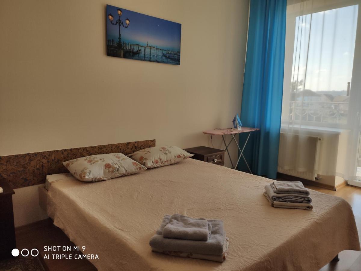 Apartments Domovik Просторная Квартира С Видом На Горы Μουκάτσεβο Εξωτερικό φωτογραφία
