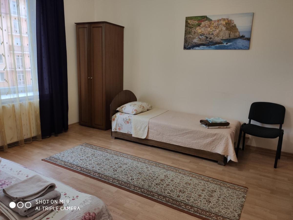 Apartments Domovik Просторная Квартира С Видом На Горы Μουκάτσεβο Εξωτερικό φωτογραφία